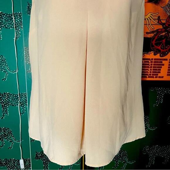 NWOT Nine West Blush Pink Loose Fitting V-Neck Blouse Tank Size S - Picture 4 of 7